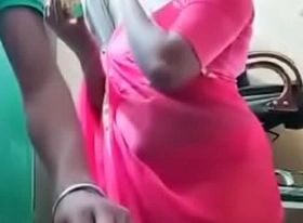 Swathi naidu sexy while dress changing to saree